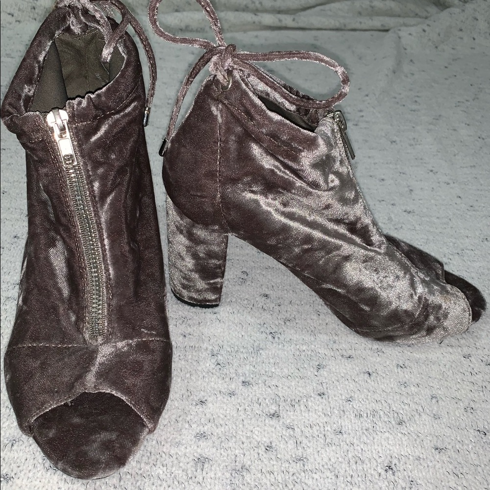 Report Sakai Grey Velvet Heeled Ankle Booties